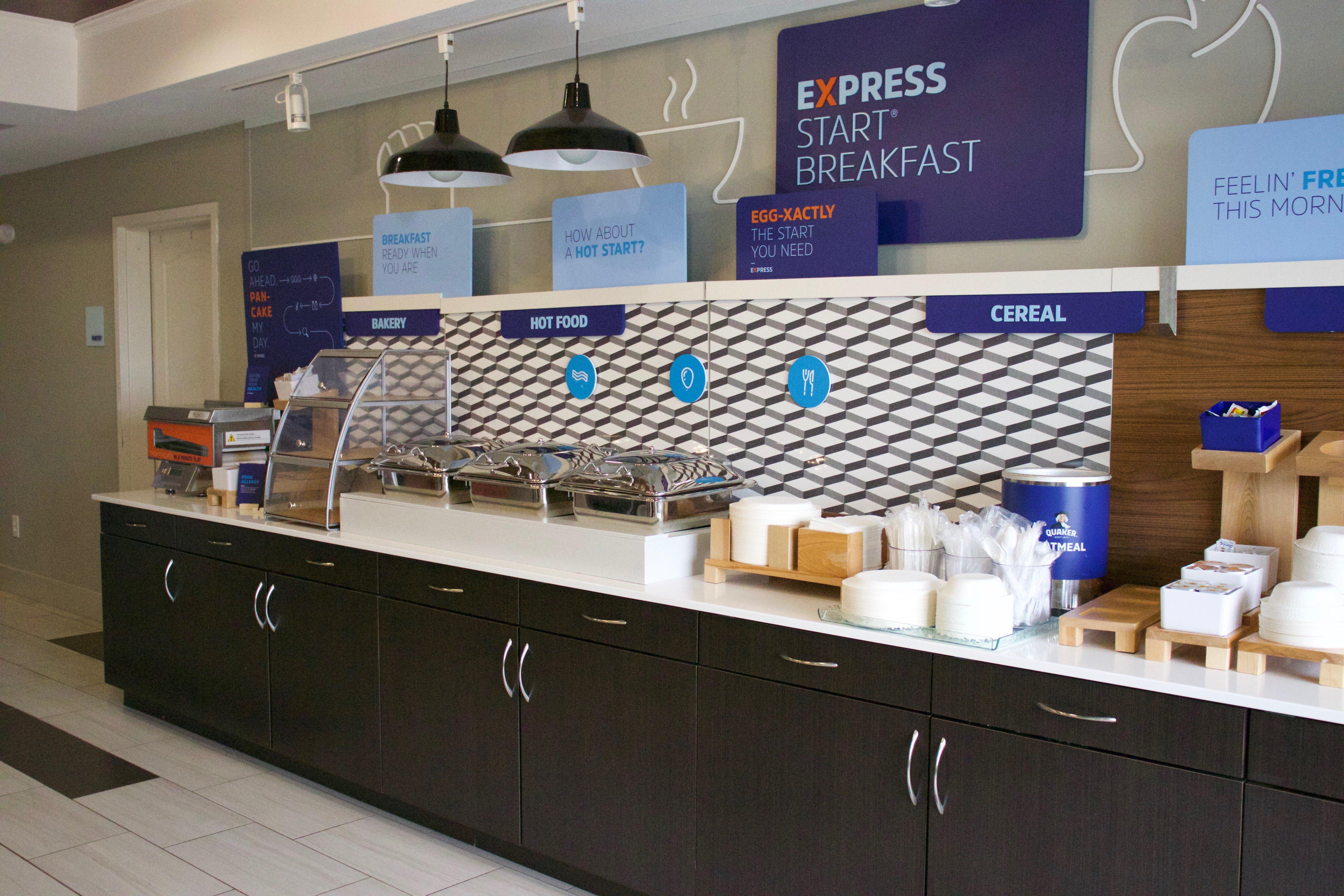 Holiday Inn Express Hotel & Suites Crawfordsville By Ihg Exteriér fotografie