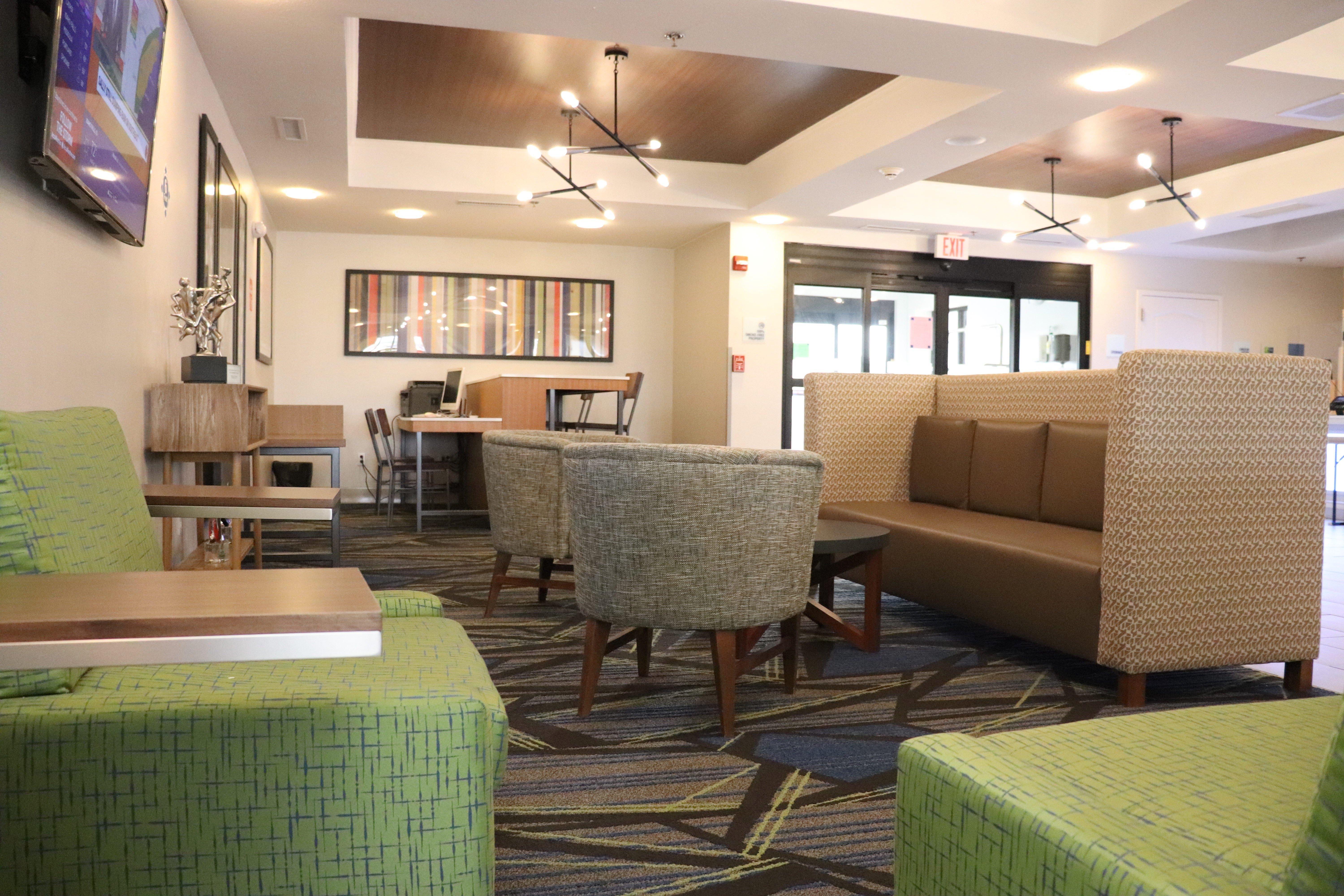 Holiday Inn Express Hotel & Suites Crawfordsville By Ihg Exteriér fotografie